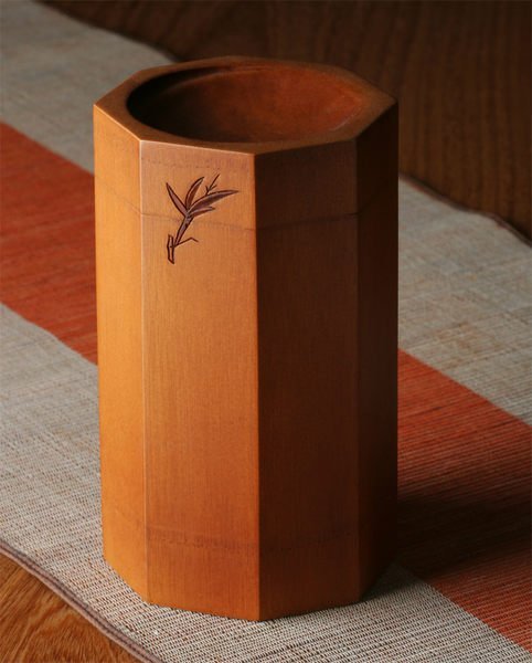 A very valuable bamboo tea can