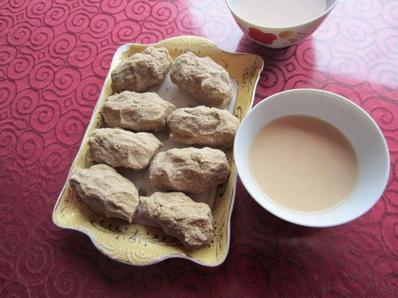 The Tibetan traditional snack Tsampa