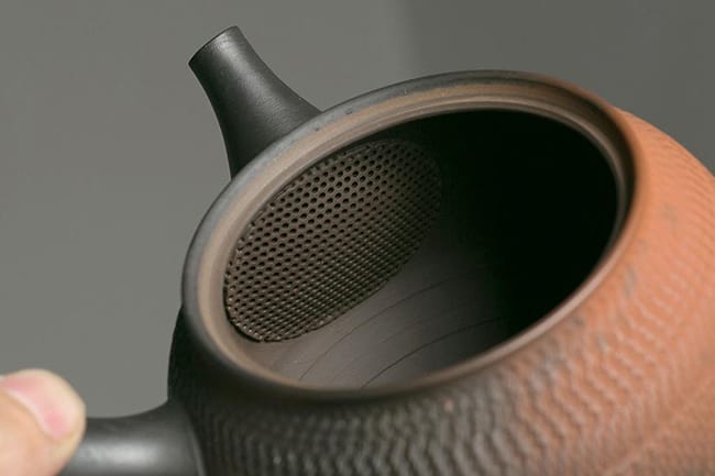 There is a filter inside the Kyusu