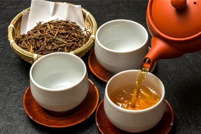 Hojicha is a popular Japanese tea made from roasted green tea leaves