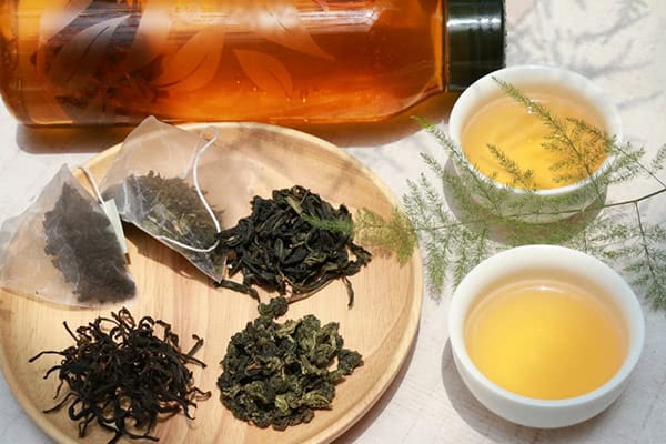 DIY tea bag with loose leaves to make cold brew tea